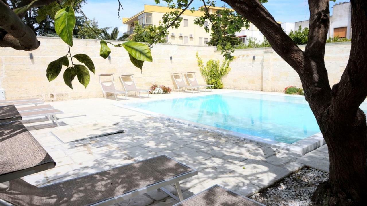 Hotel Palazzo Circolone à Poggiardo Extérieur photo